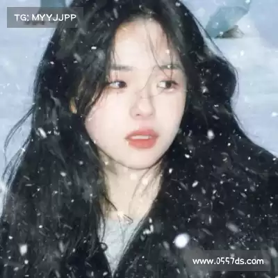 杜严谦
